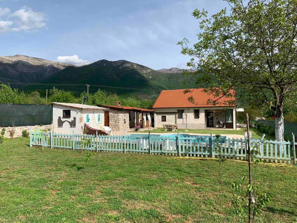 Silent Village Villa With Swimming Pool Мостар Екстериор снимка