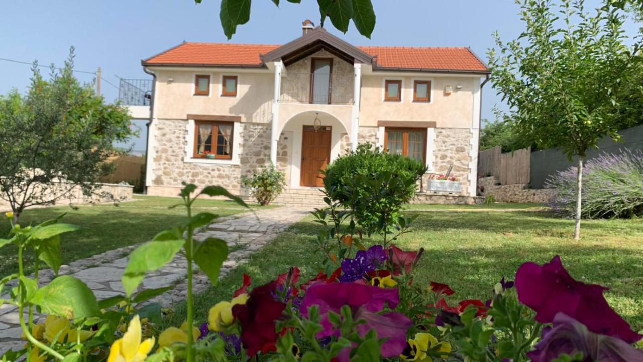 Silent Village Villa With Swimming Pool Мостар Екстериор снимка