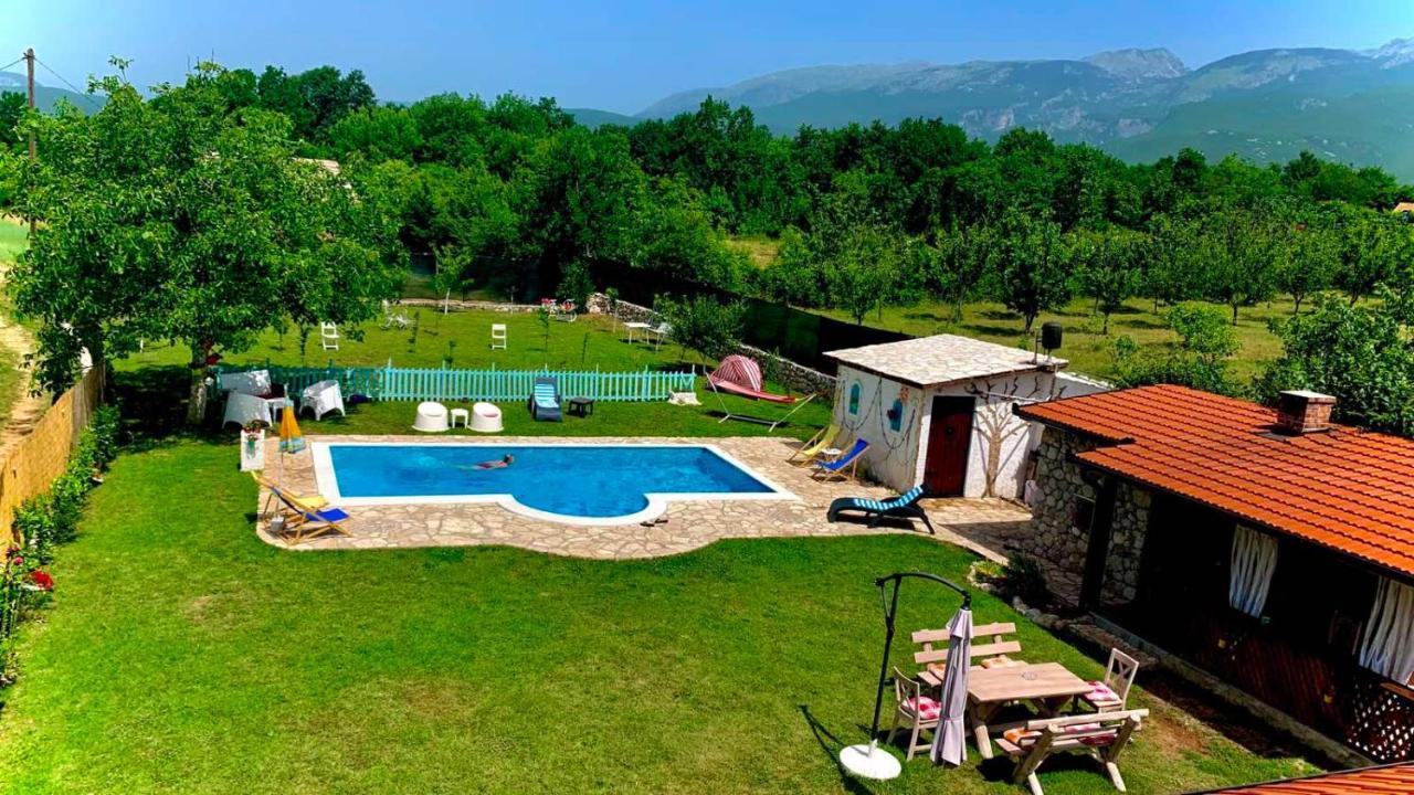 Silent Village Villa With Swimming Pool Мостар Екстериор снимка